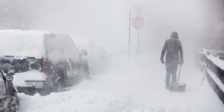 Mayor demanda de gas natural en EE.UU. por tormenta invernal Fern reduce reservas de gas natural