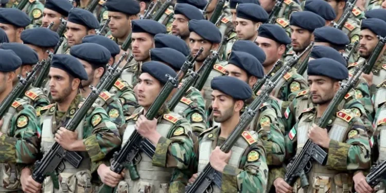 El Combustible Fósil, el Pulso Militar