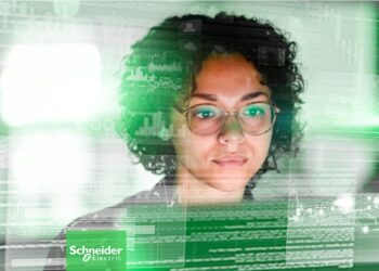 Schneider Electric y Deloitte impulsan la transformación digital con IA en la operación industrial