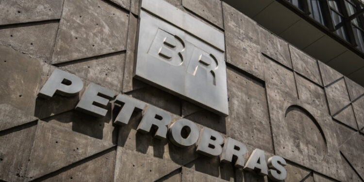 Brasil líder en producción de petróleo y Argentina de gas en América Latina y el Caribe; México se rezaga