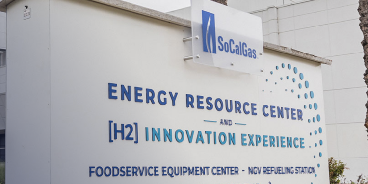 Departamento de Energía y la Universidad de Dakota del Norte se unen para reforzar la seguridad y la accesibilidad energética de EE.UU.