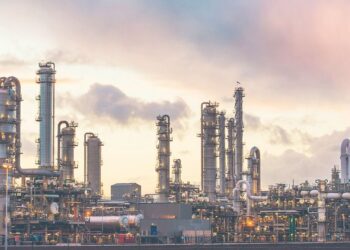 Pemex produce gasolinas y diesel caros, es más barato importar combustibles