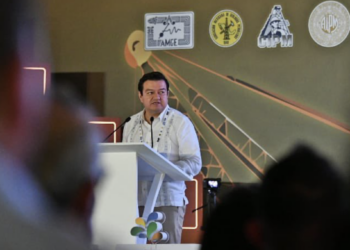 Pemex busca cooperación con empresas globales
