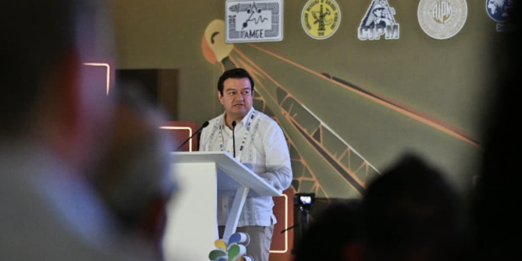 Pemex busca cooperación con empresas globales